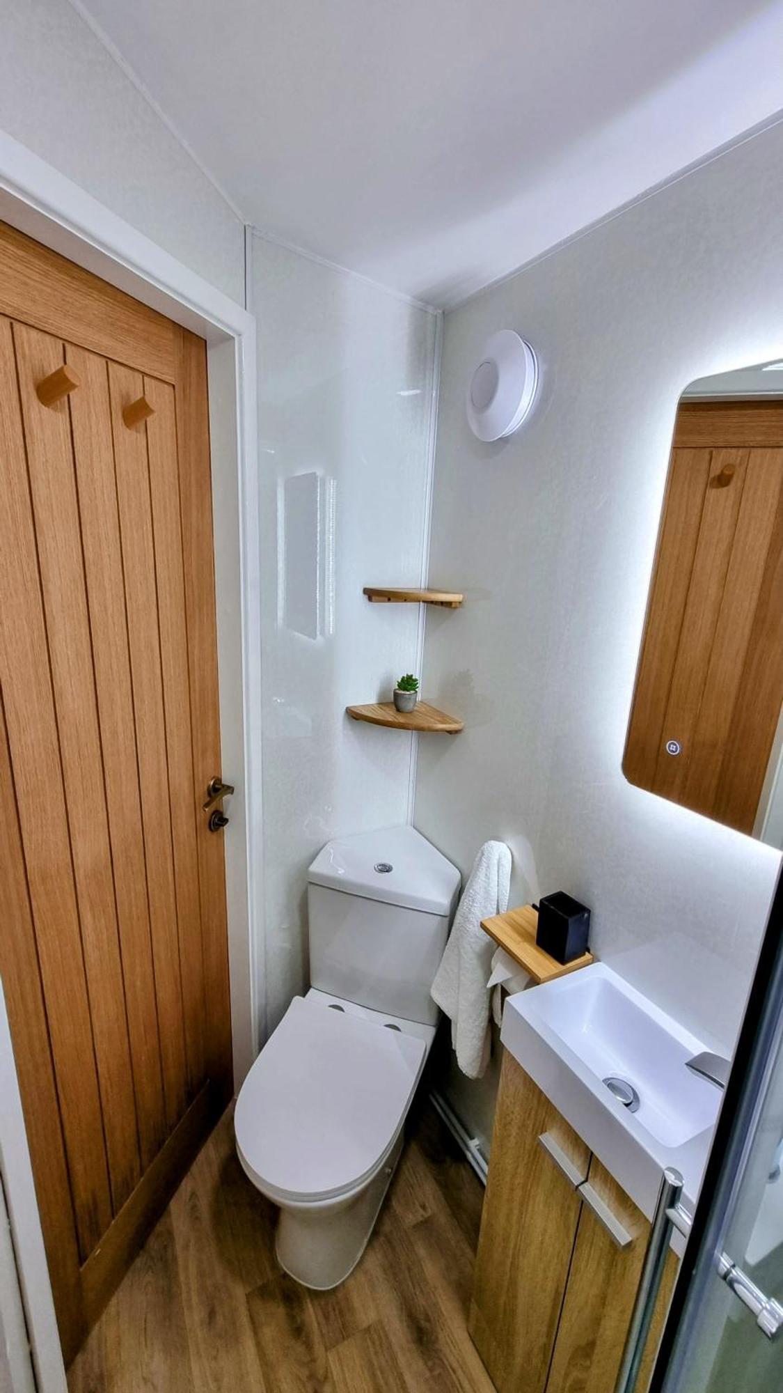 バーマスThe Duck Houseアパートメント エクステリア 写真